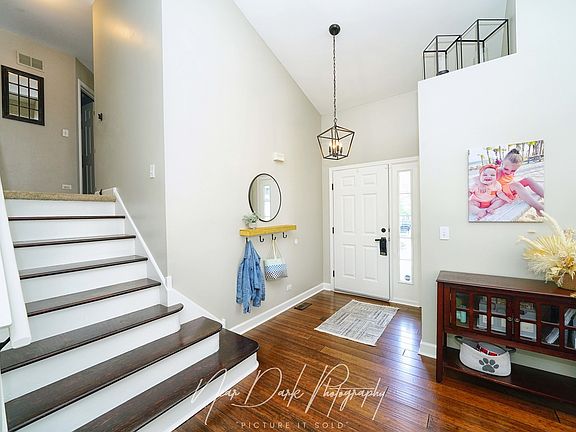 3rd image of 1430 Lawn Ct