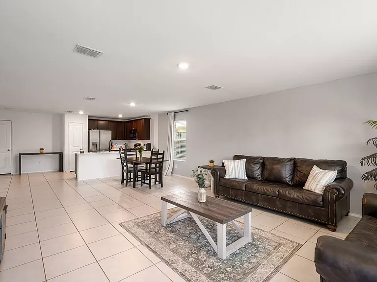 709 Odlozil Ln — Photo 16