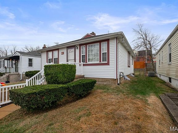 4th image of 6424 Judson Ave