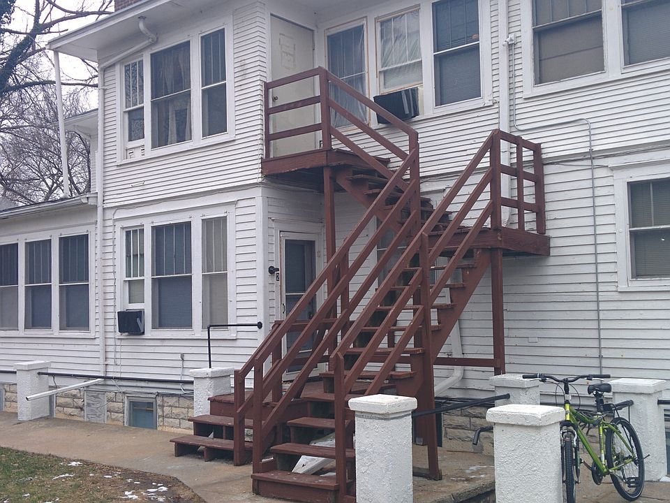 2nd image of 1020 Houston St APT 11