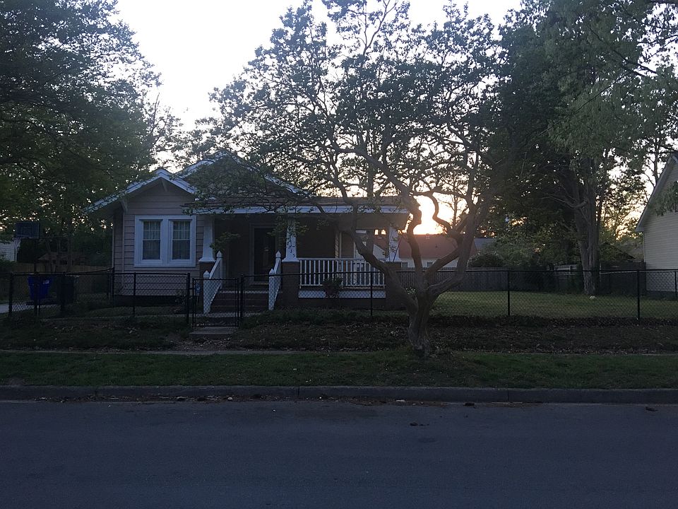 1st image of 2715 Dunkirk Ave