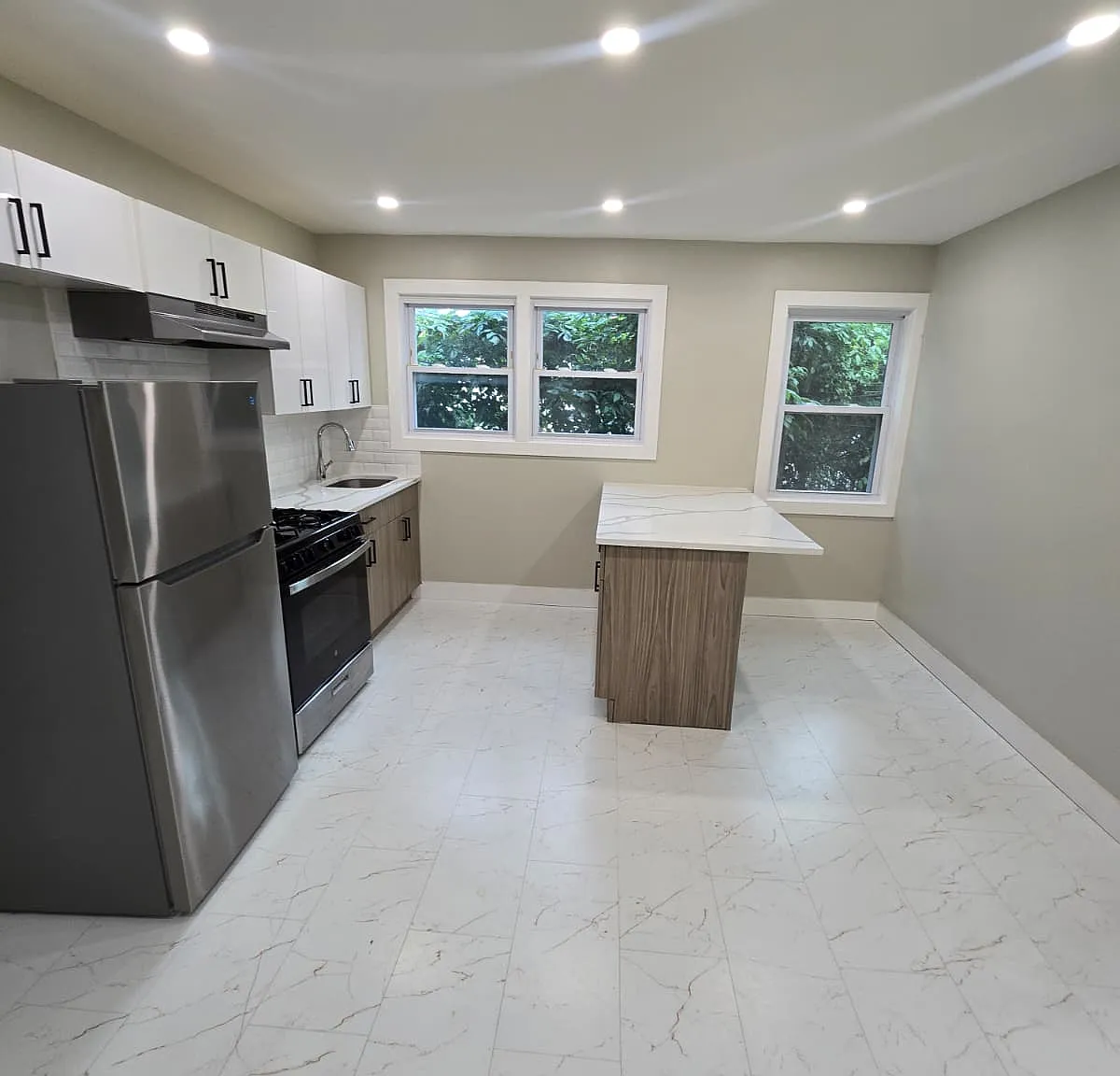 2 bed, $2,250 — Photo 2