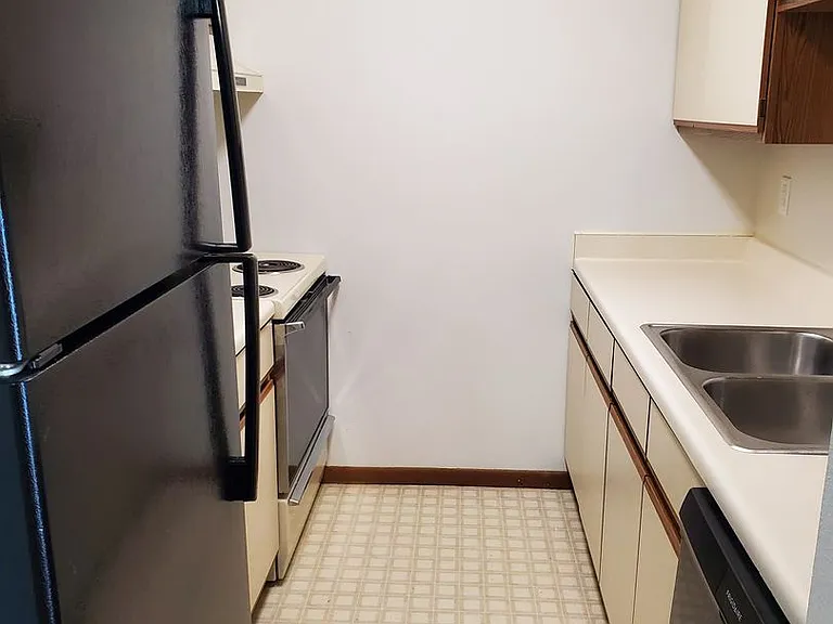 Orchard Village Apartments — Photo 54