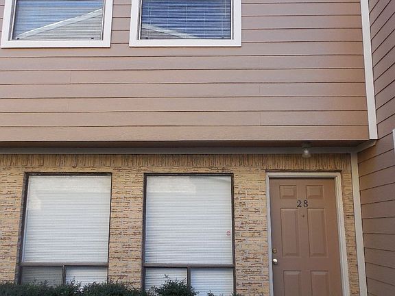 3rd image of 2807 Wildflower Dr APT 28
