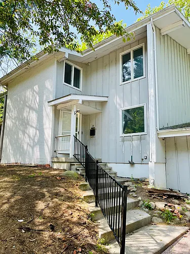 35 Deforest Hts Photo 1