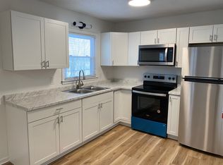 400 College Place Ave #E4, Dobson, NC 27017