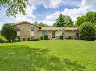 102 Paradise Dr, Hendersonville, TN 37075