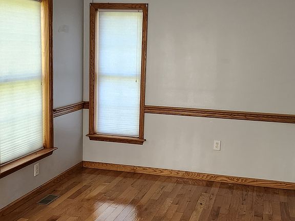 3rd image of 166 Raintree Ln #2