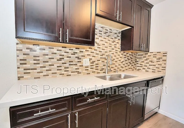 7877 Sayonara Dr #D — Photo 11