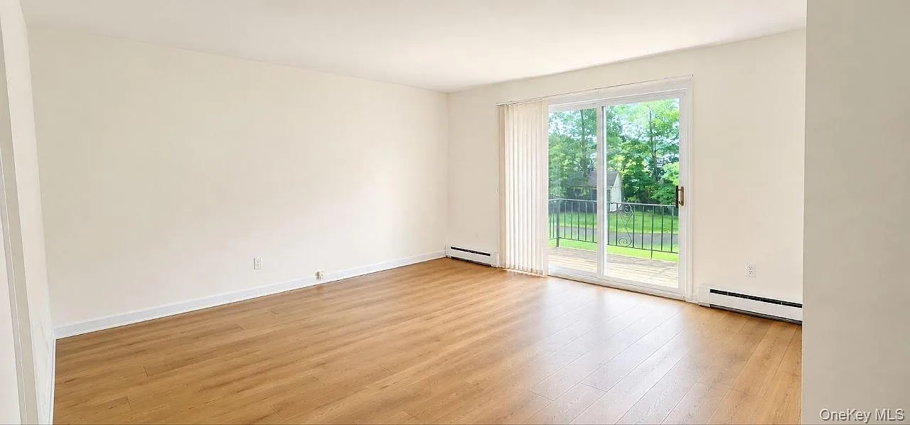 2 bed, 1.0 bath, 980 sqft, $2,249 — Photo 1