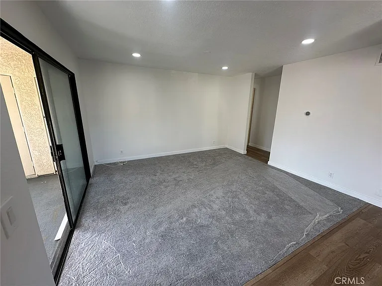 2554 Olive Dr #34 — Photo 8