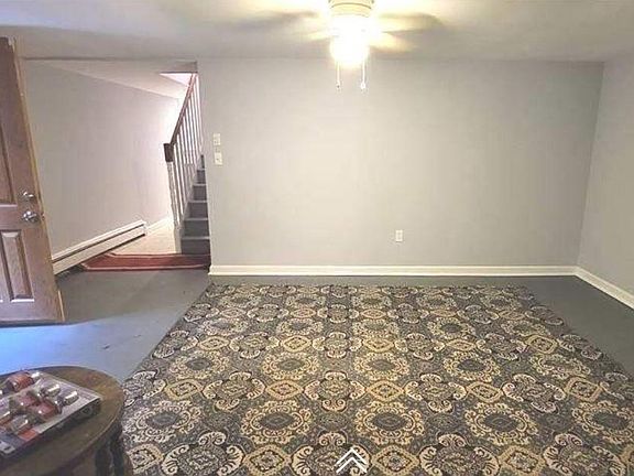 Large & bright entry into the DIning Room