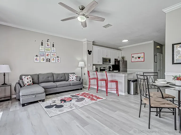 Silver Palm Dr — Photo 24