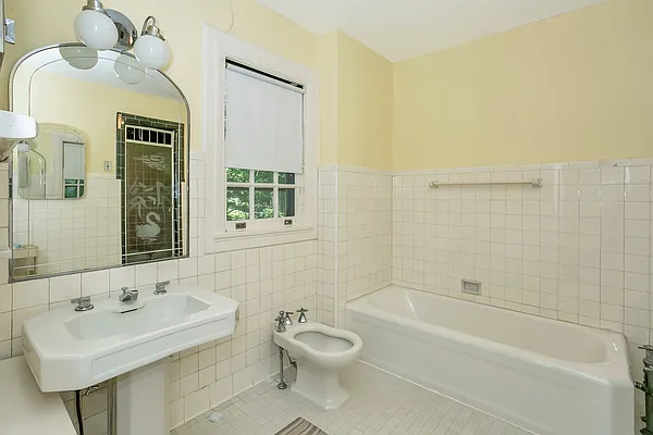 Sold by Trebach Realty | media 26