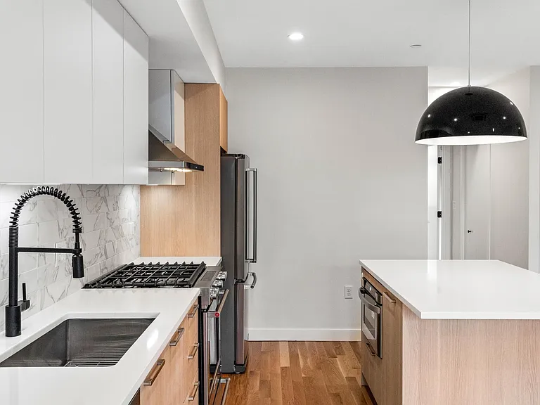 298 Marginal St #4 — Photo 12