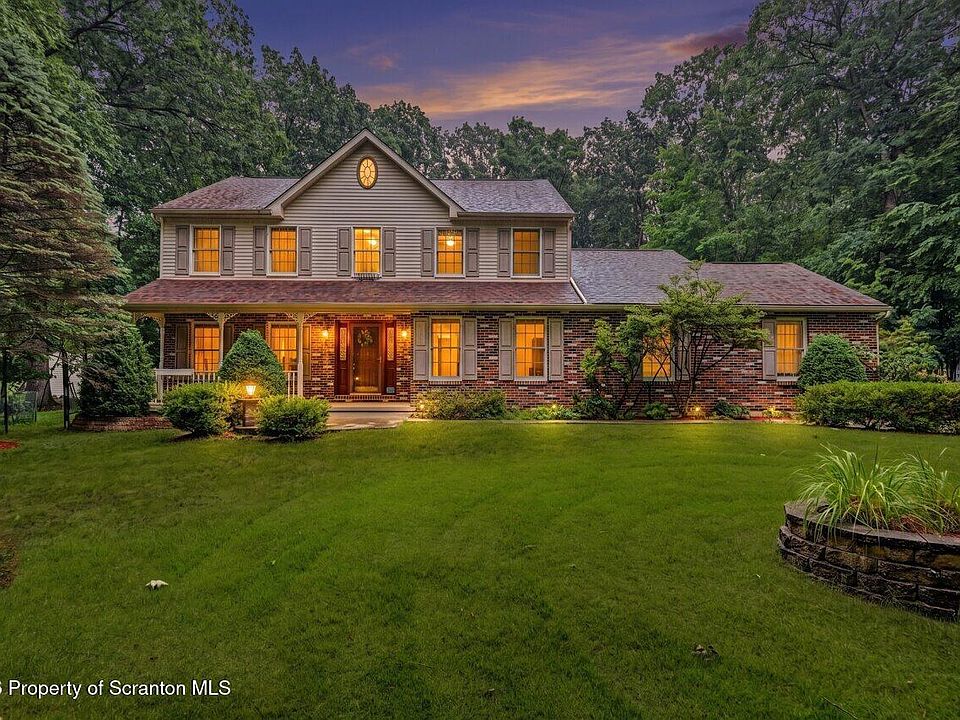1st image of 153 Sycamore Dr