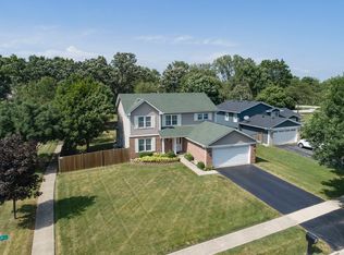 255 Eagle Ridge Ct, West Chicago, IL 60185