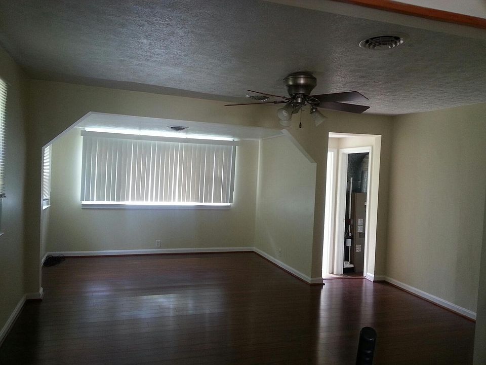 2nd image of 44756 Clarkes Landing Rd