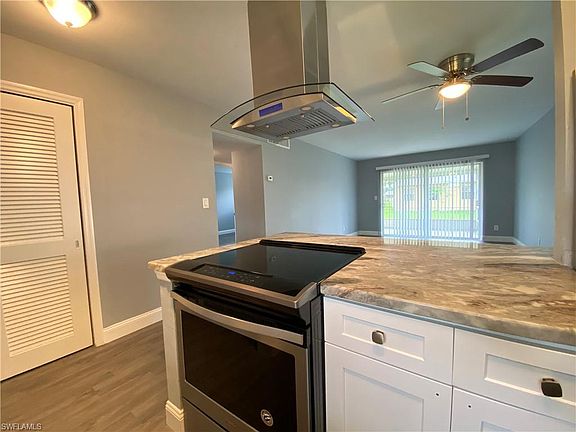 2nd image of 2203 Gladiola Dr