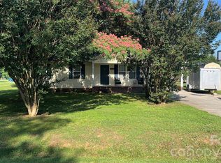 1920 Johnstown Rd, Crouse, NC 28033