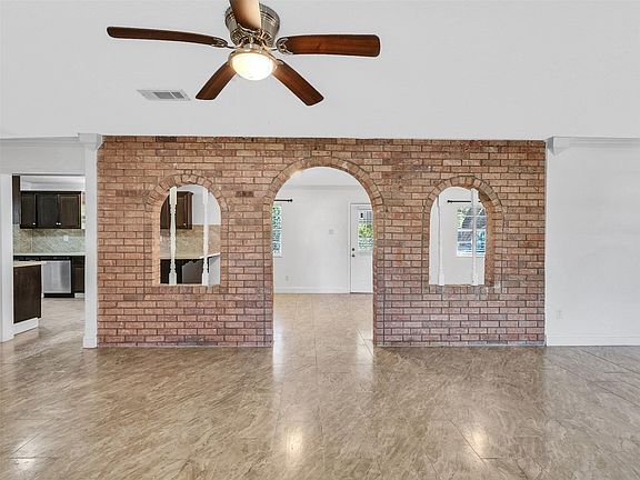 2nd image of 3413 County Road 326