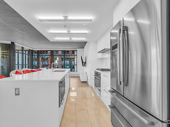 2nd image of 128 Cordova St W #610