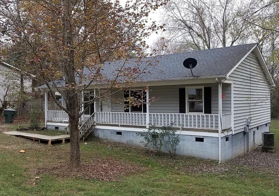 1st image of 1812 Cody Ave