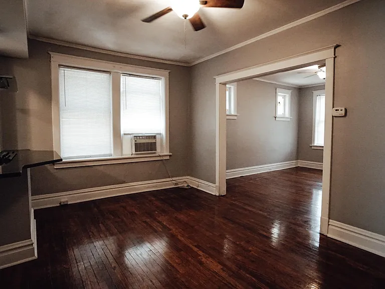 4976 Chippewa St #1W — Photo 14