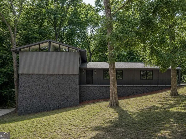 2568 Highland Dr SE, Conyers, GA 30013