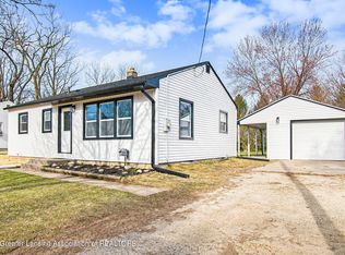 819 Michigan St, Eaton Rapids, MI 48827