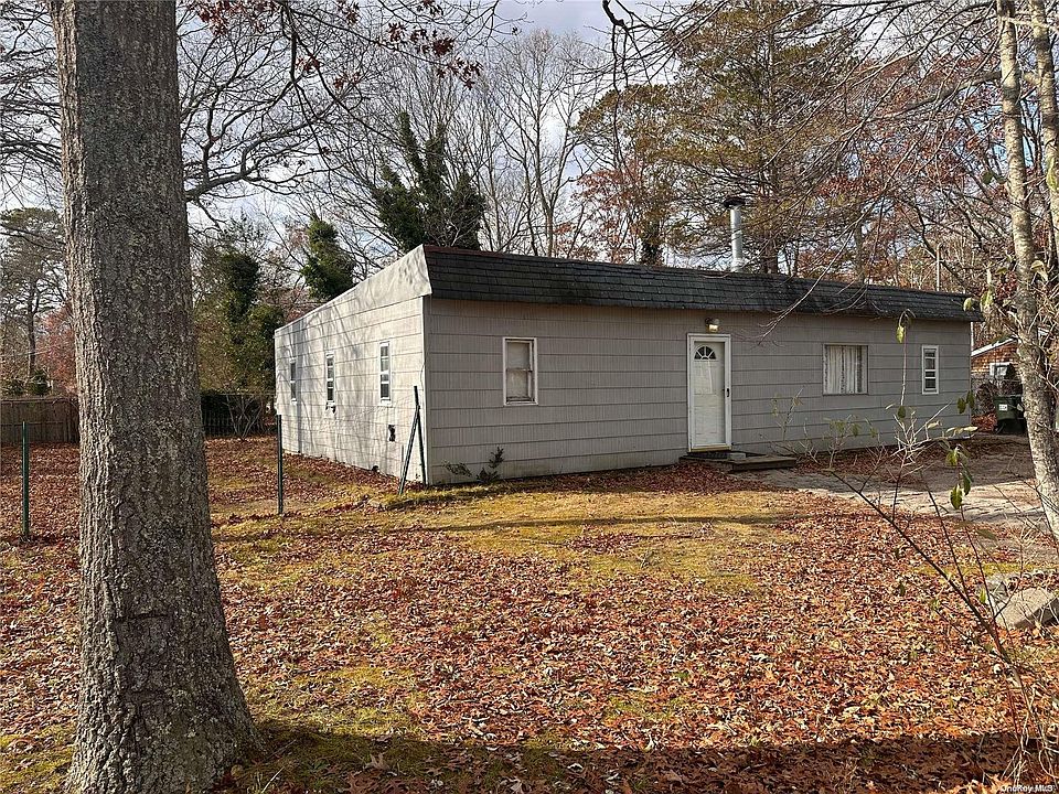 1st image of 12 Baycrest Avenue