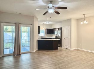 320 Cedar Island Trl, Holly Ridge, NC 28445