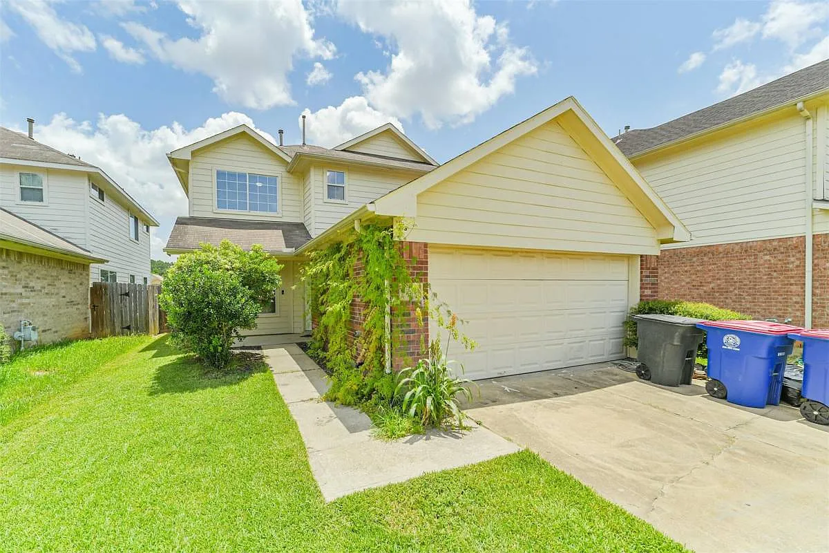 33318 Cottonwood Bend in Magnolia, TX 77354 — Photo 1