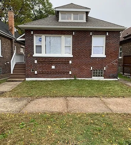 9351 S Manistee Ave photo 1