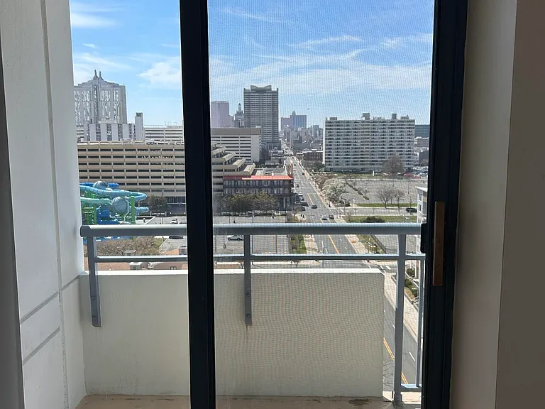 526 Pacific Ave #1206 — Photo 14