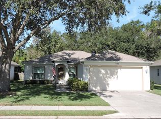 1096 Pine Creek Cir NE, Palm Bay, FL 32905