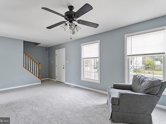 4th image of 385 S Cannon Ave