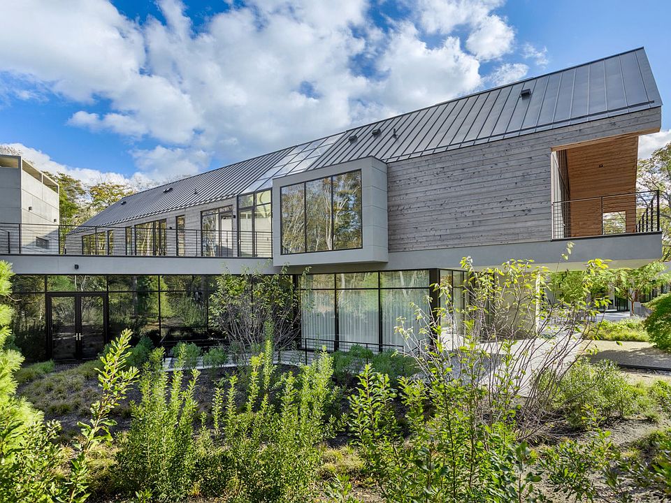 411 Town Ln, Amagansett, NY 11930 Zillow