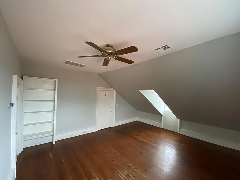 220 Calhoun St #G — Photo 8