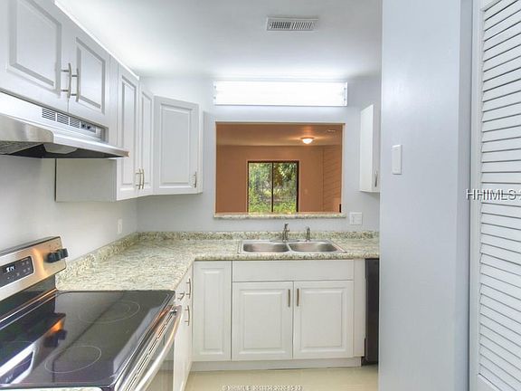 4th image of 96 Mathews Dr APT 221
