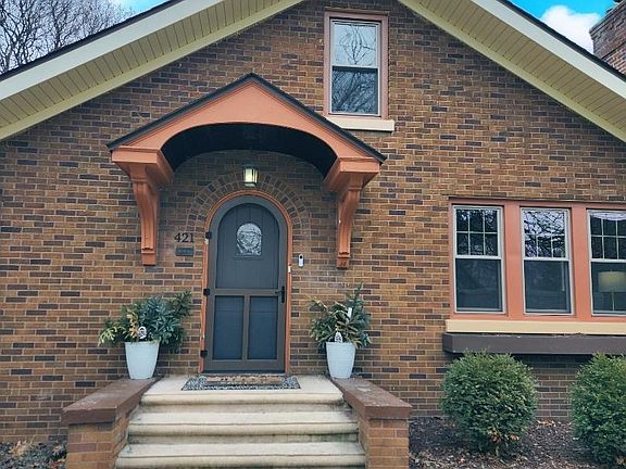 2nd image of 421 James Ave