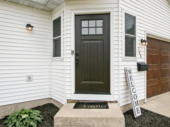 140 River St, Portage, WI 53901