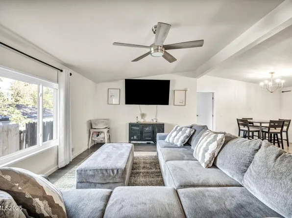 4970 Newport Ct, Reno, NV 89506