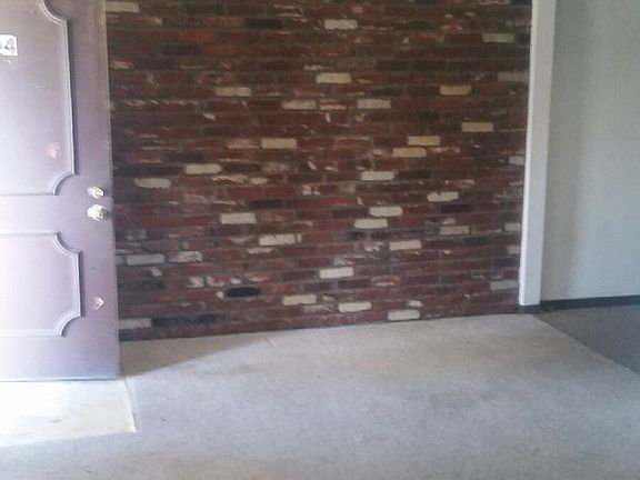 3rd image of 5712 Pontiac Dr APT 4