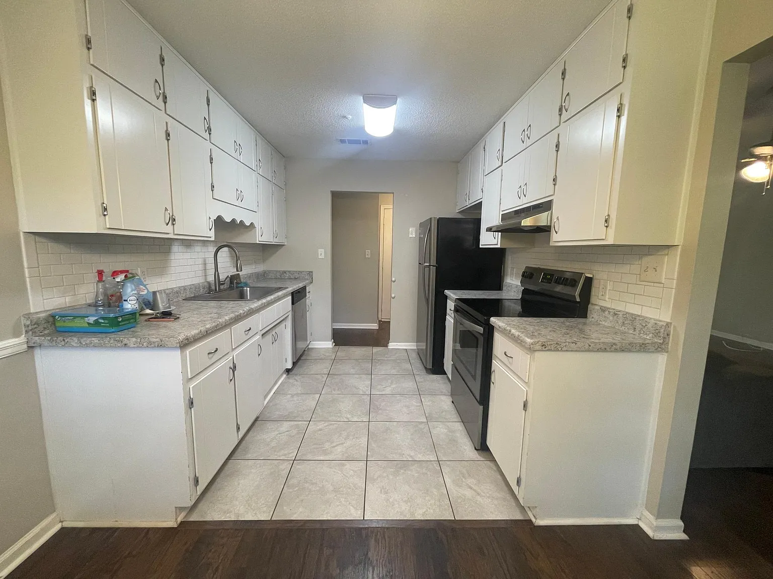 3 bed, 1498 sqft, $1,850 — Photo 4