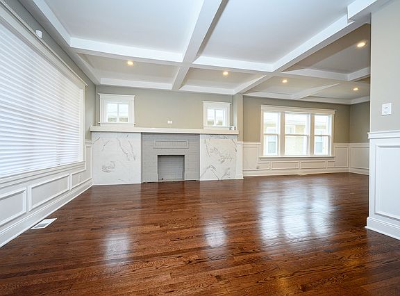 3rd image of 7534 S Crandon Ave