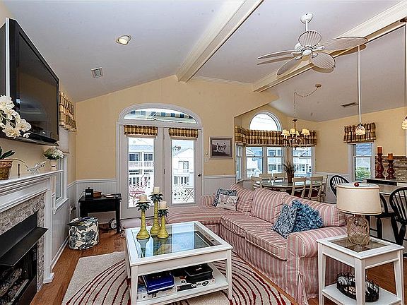 2nd image of 2333 Asbury Ave #2