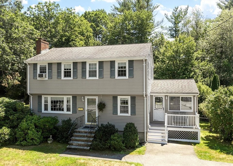1st image of 7 Susan Dr