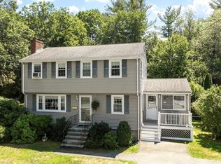 7 Susan Dr, North Reading, MA 01864