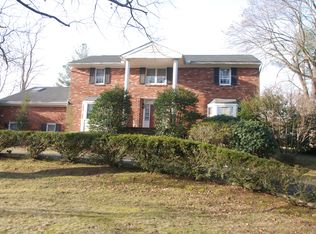 6 Rolling Hills Ln, Harrison, NY 10528
